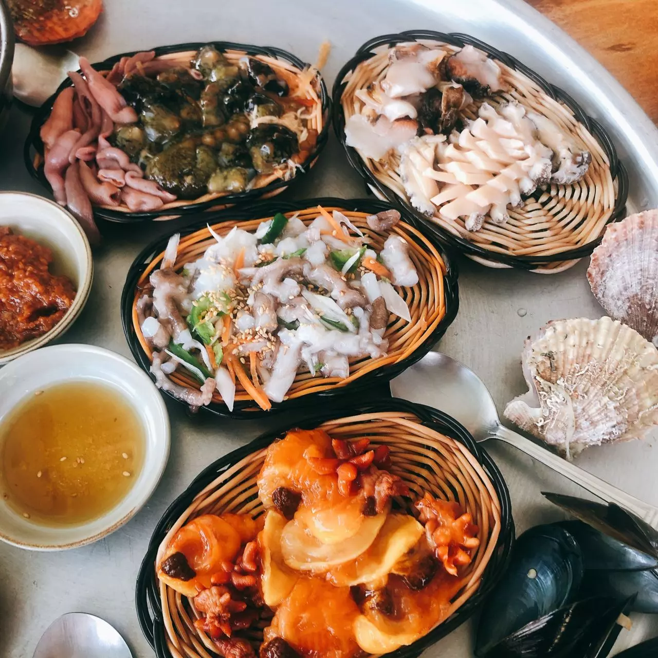 부산 토박이들의 '찐 맛집' 대공개